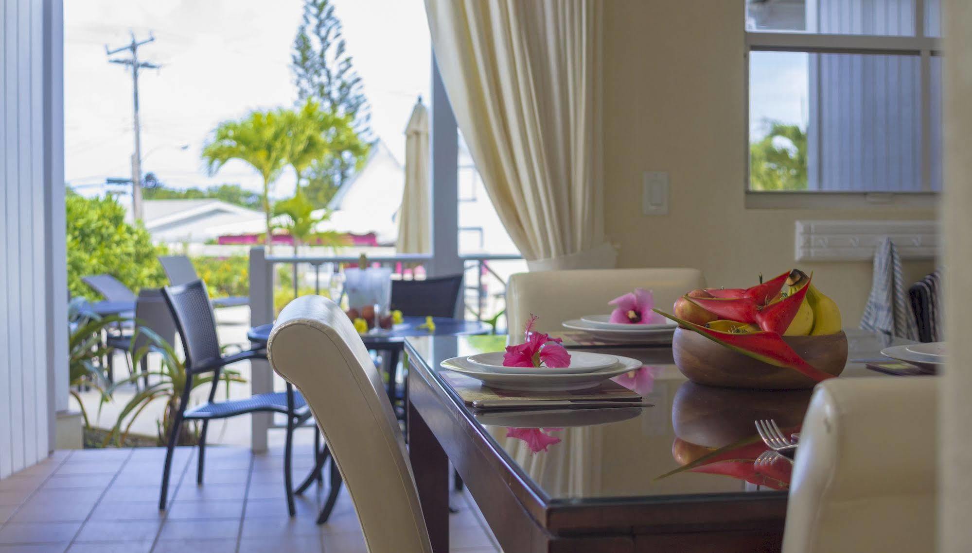 Lantana Barbados Condos Saint James Exteriér fotografie